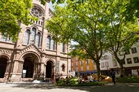 tn_Place_Temple_Neuf_PhilemonHenry-2